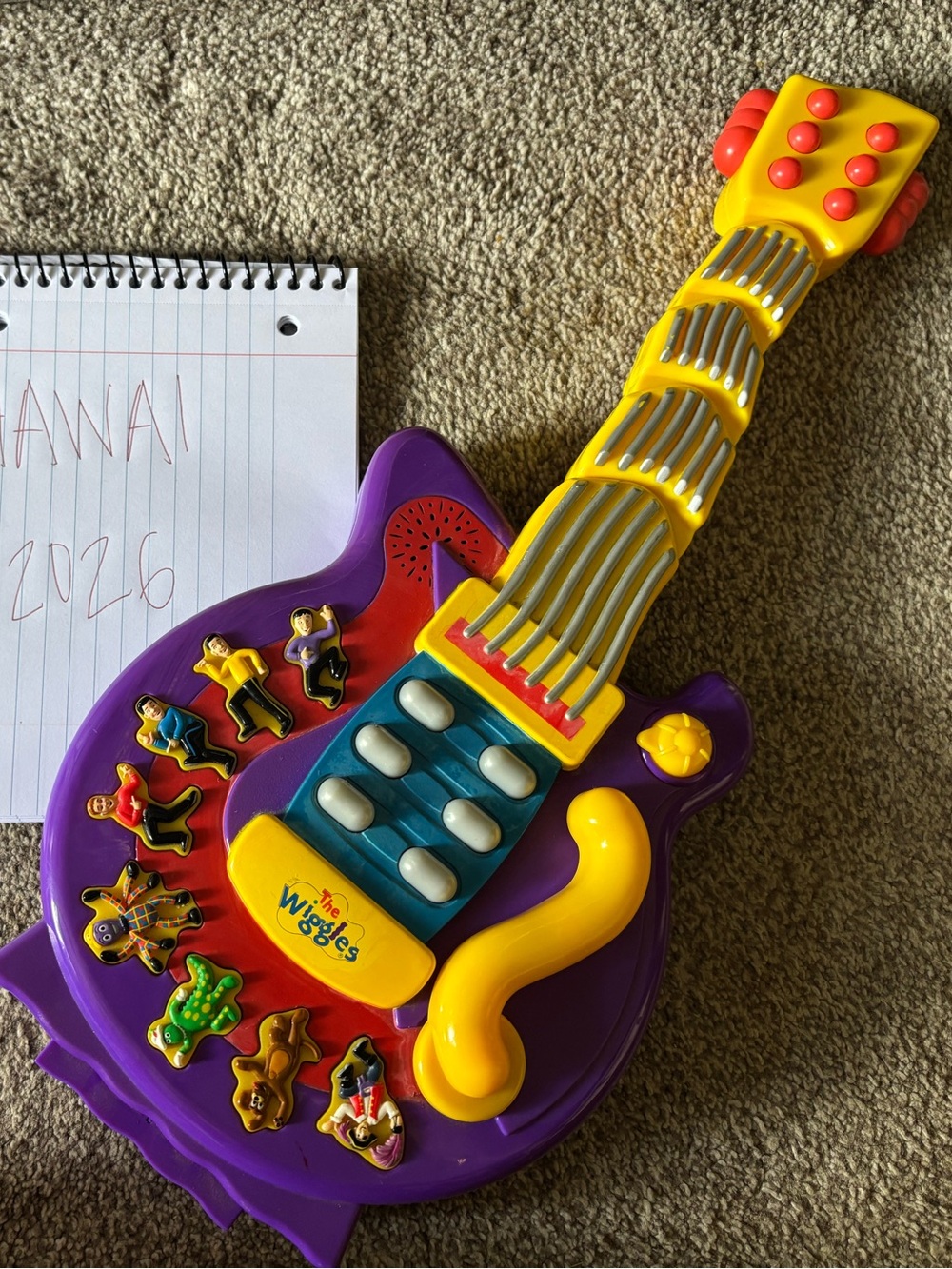 Vintage 2004 The Wiggles Wiggling Dancing Guitar Singing Instrument Works!!